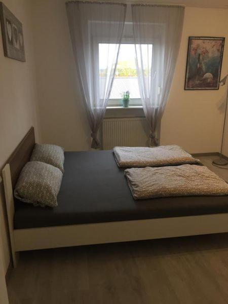 Gut Gelegenes Appartment Mit Wifi, Parkplatz, Wama, Trockner Usw. Kaiserslautern Extérieur photo