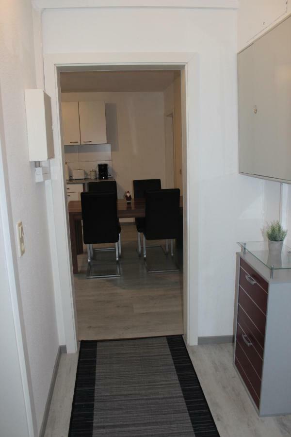 Gut Gelegenes Appartment Mit Wifi, Parkplatz, Wama, Trockner Usw. Kaiserslautern Extérieur photo